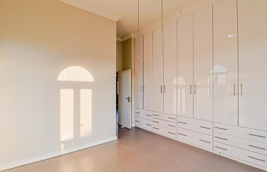 3 Bedroom Property for Sale in Ifafi North West